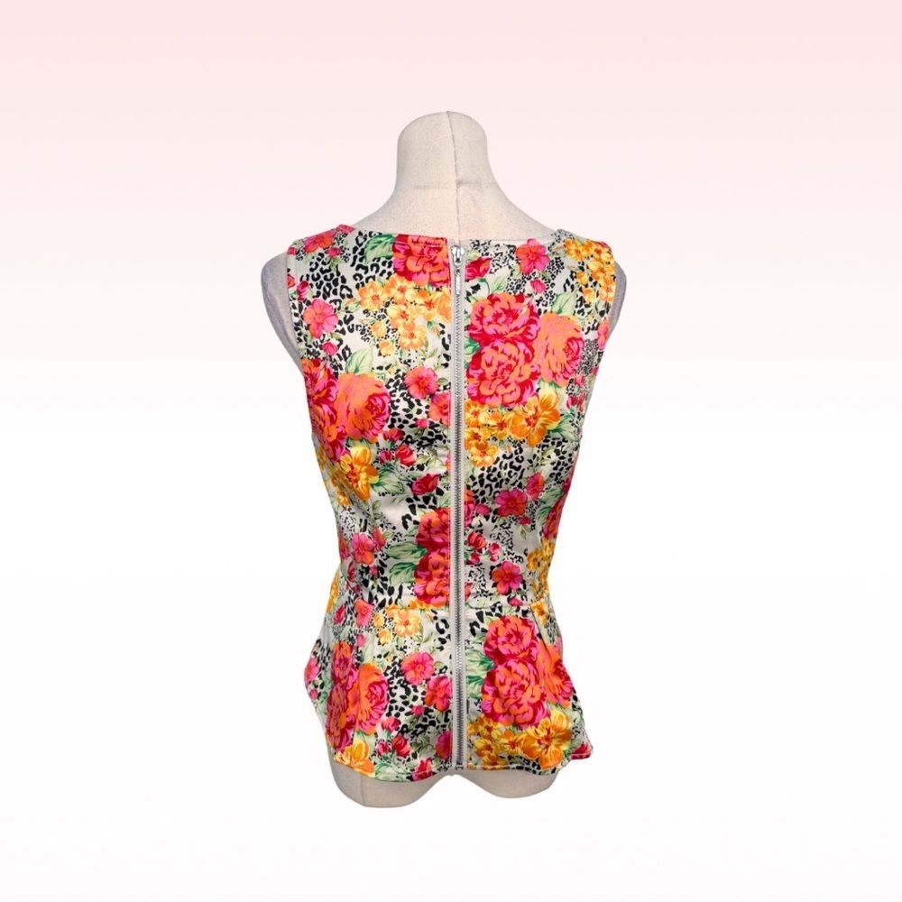 GUESS Floral Top (Sz S) - Picture 3 of 5